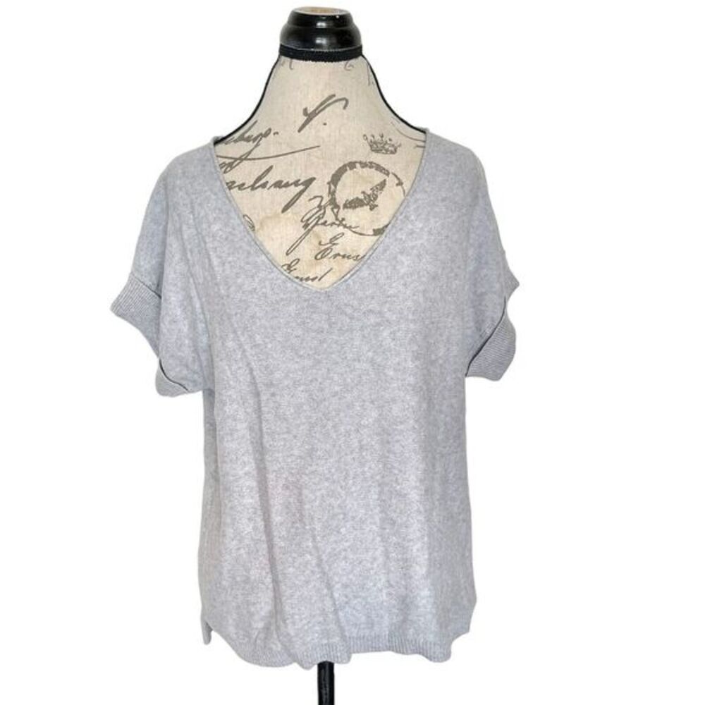 Dip Womens Sweater Top Size Medium Gray Short Sleeve Ribbed Roll Neckline Slit